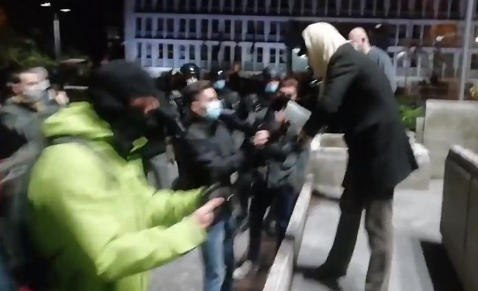 napad_na_snemalca