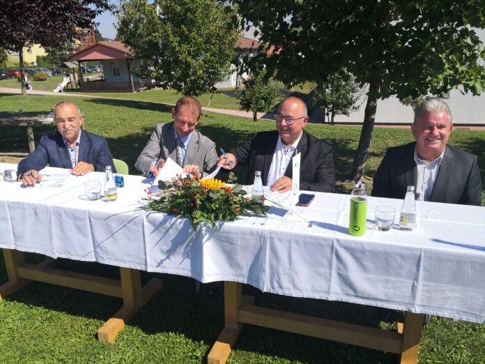 av Slovesani-podpis-izvjalskih-del