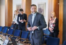 Prispevki za oskrbo polnijo proračun, oskrbe pa ni