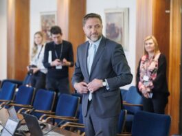 Prispevki za oskrbo polnijo proračun, oskrbe pa ni